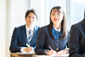 高卒認定試験の受験者が増えている理由と背景